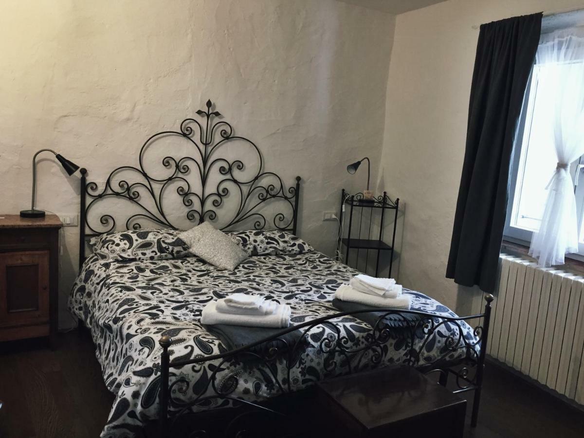Bed and Breakfast Casa Del Nespolo Pilzone Екстер'єр фото